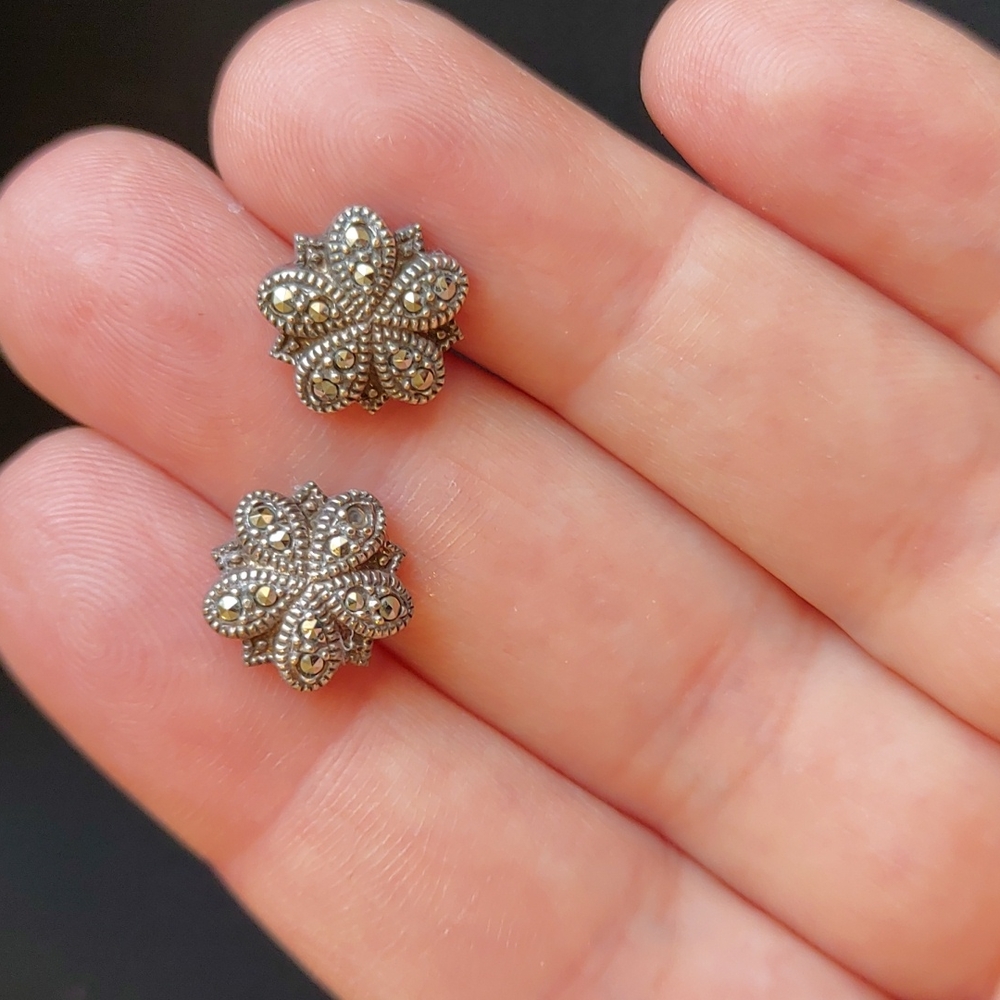 Judith Jack flower shaped earrings!